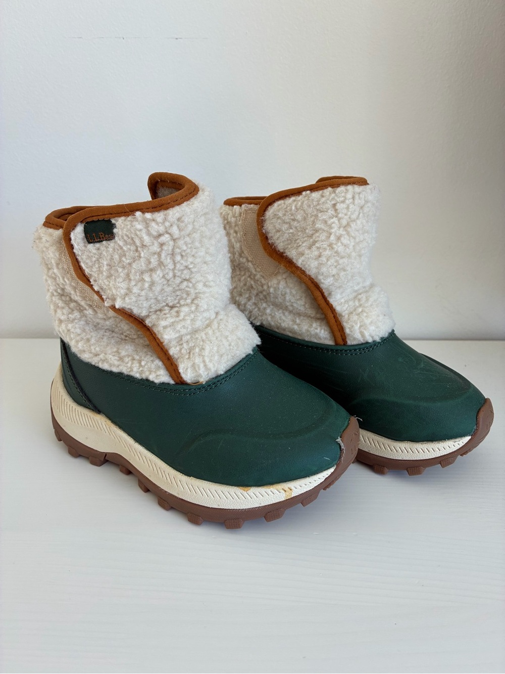 Size 9 Toddler L.L. Bean Green and Cream Sherpa-Lined Kids Winter Boots